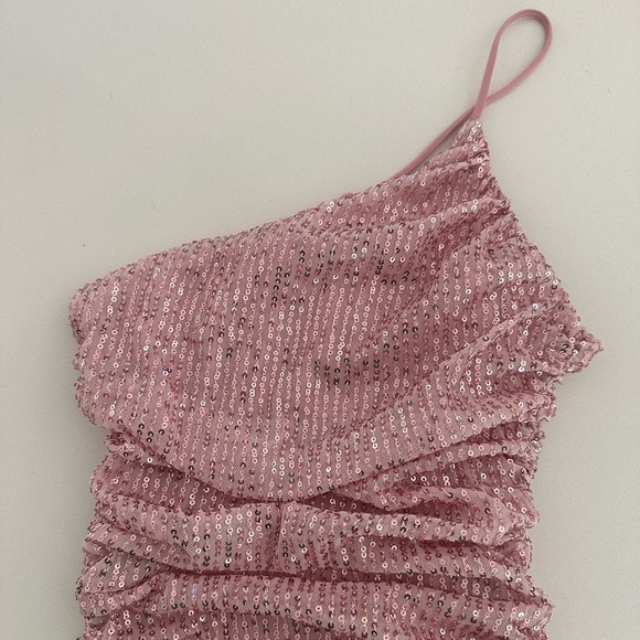 Pretty in Pink Sequin Dress - Picture 4 of 4